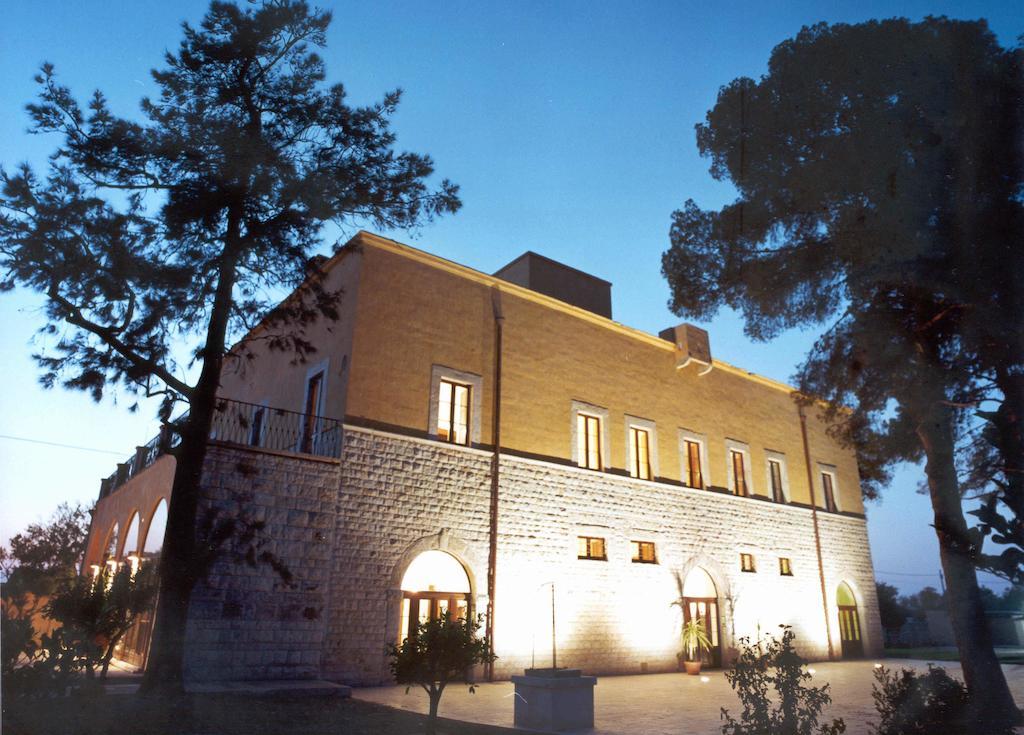 Villa Carcano Trani Exterior foto